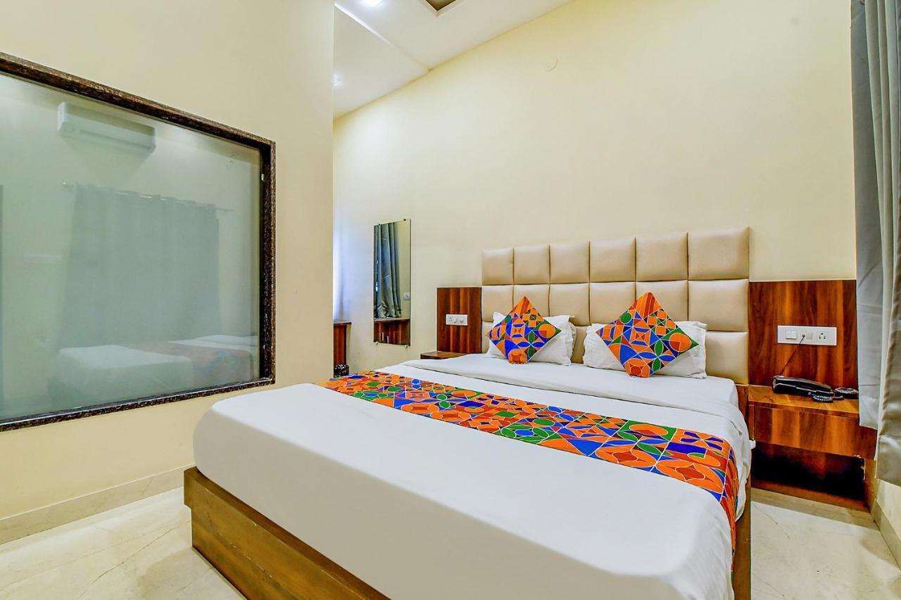 Hotel Fabexpress Dosa Plaza Udajpur Exteriér fotografie