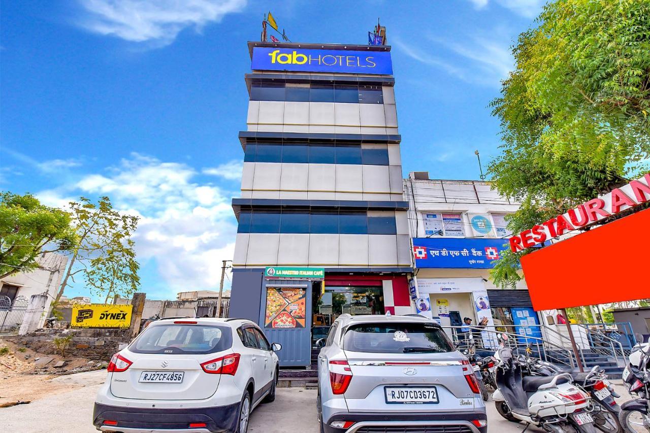 Hotel Fabexpress Dosa Plaza Udajpur Exteriér fotografie