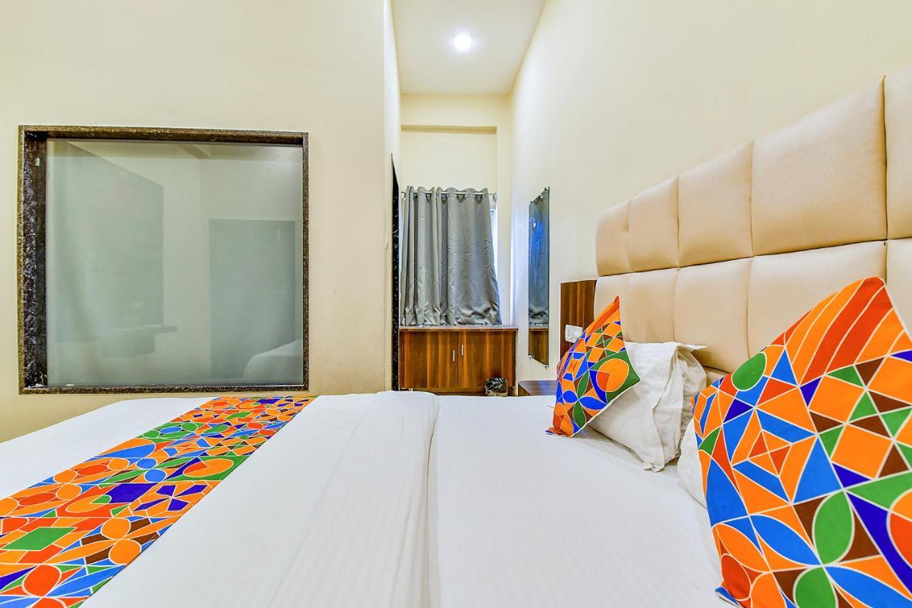 Hotel Fabexpress Dosa Plaza Udajpur Exteriér fotografie