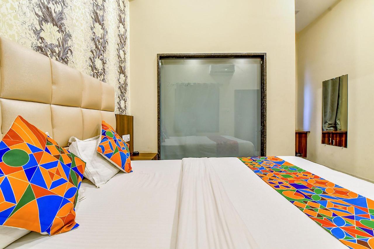 Hotel Fabexpress Dosa Plaza Udajpur Exteriér fotografie