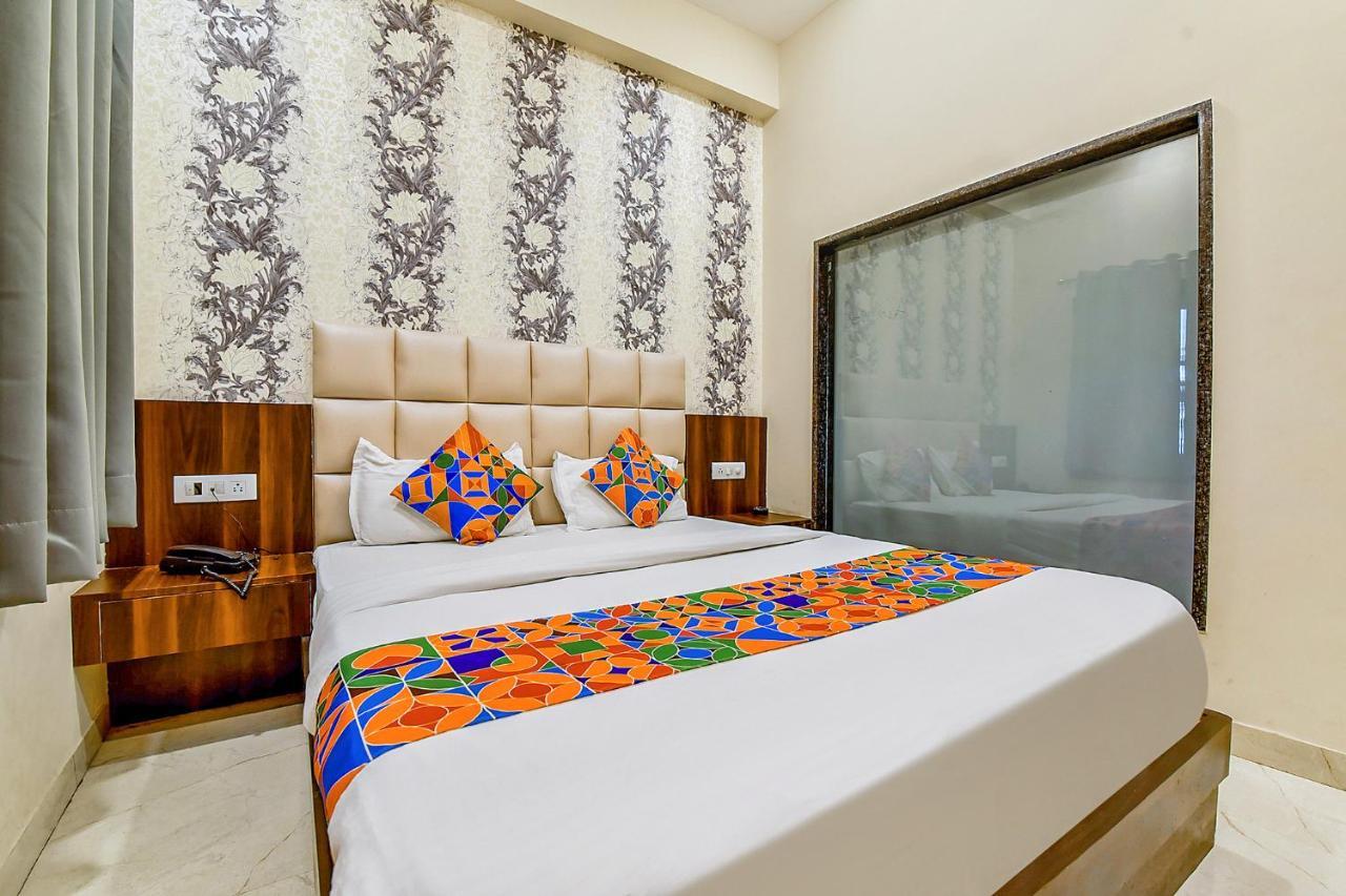 Hotel Fabexpress Dosa Plaza Udajpur Exteriér fotografie