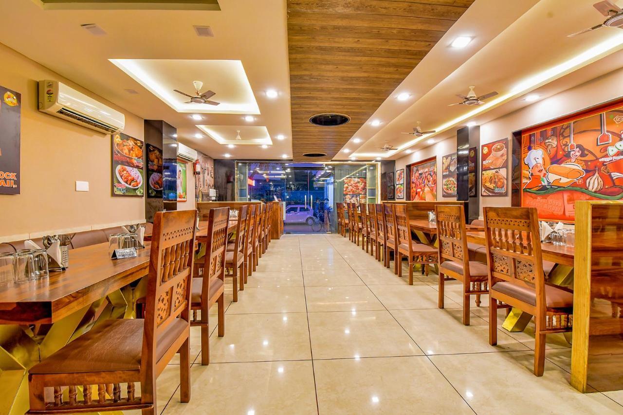 Hotel Fabexpress Dosa Plaza Udajpur Exteriér fotografie