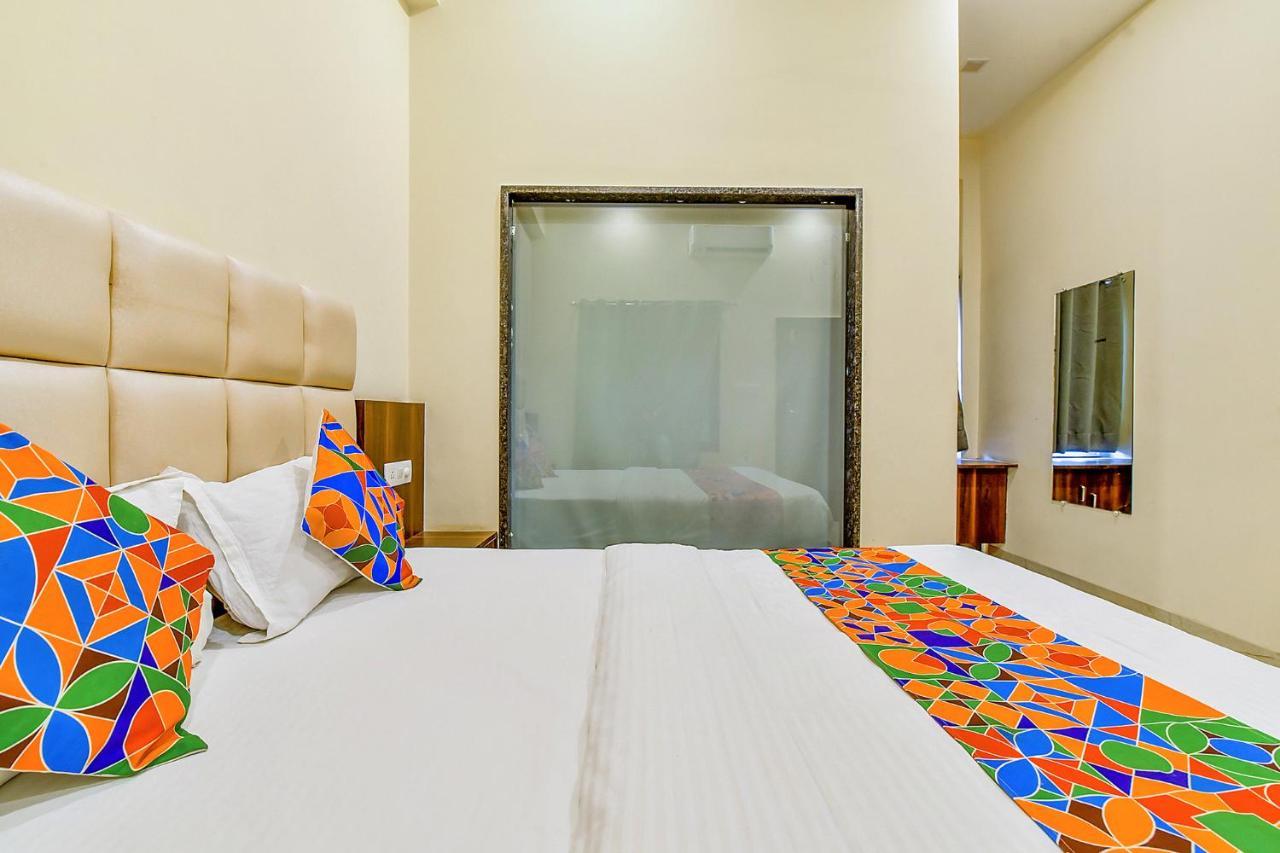 Hotel Fabexpress Dosa Plaza Udajpur Exteriér fotografie